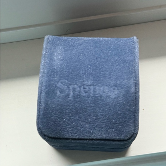 Silver Solitaire Diamond Ring Spence diamonds - Picture 9 of 9